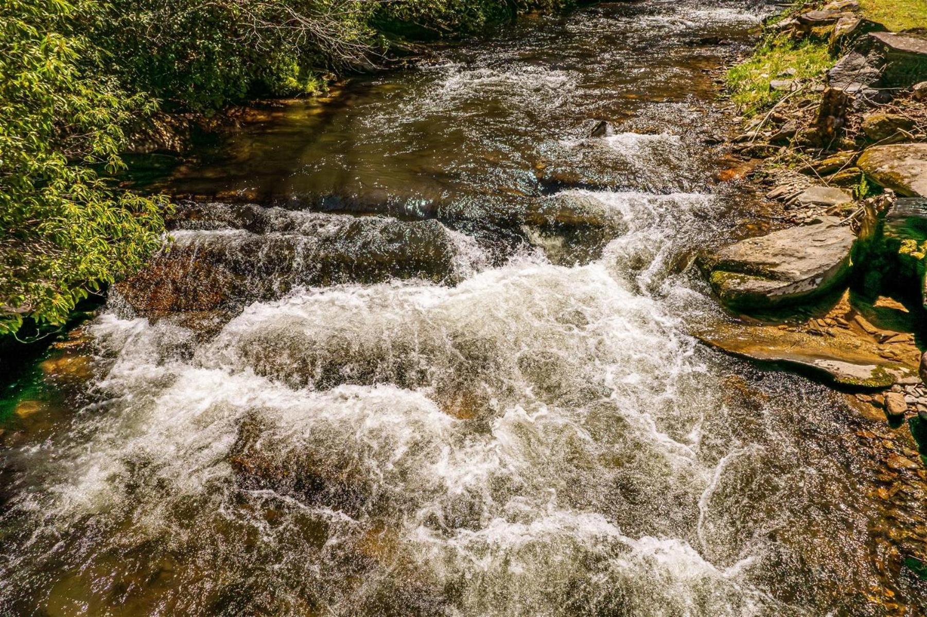 Waterfall Hideaway Villa Bryson City Eksteriør bilde