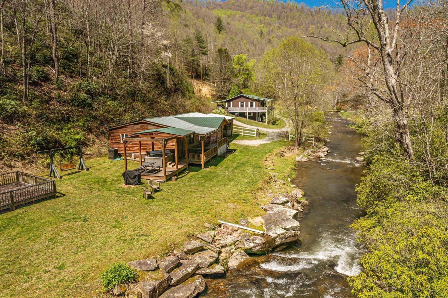 Waterfall Hideaway Villa Bryson City Eksteriør bilde