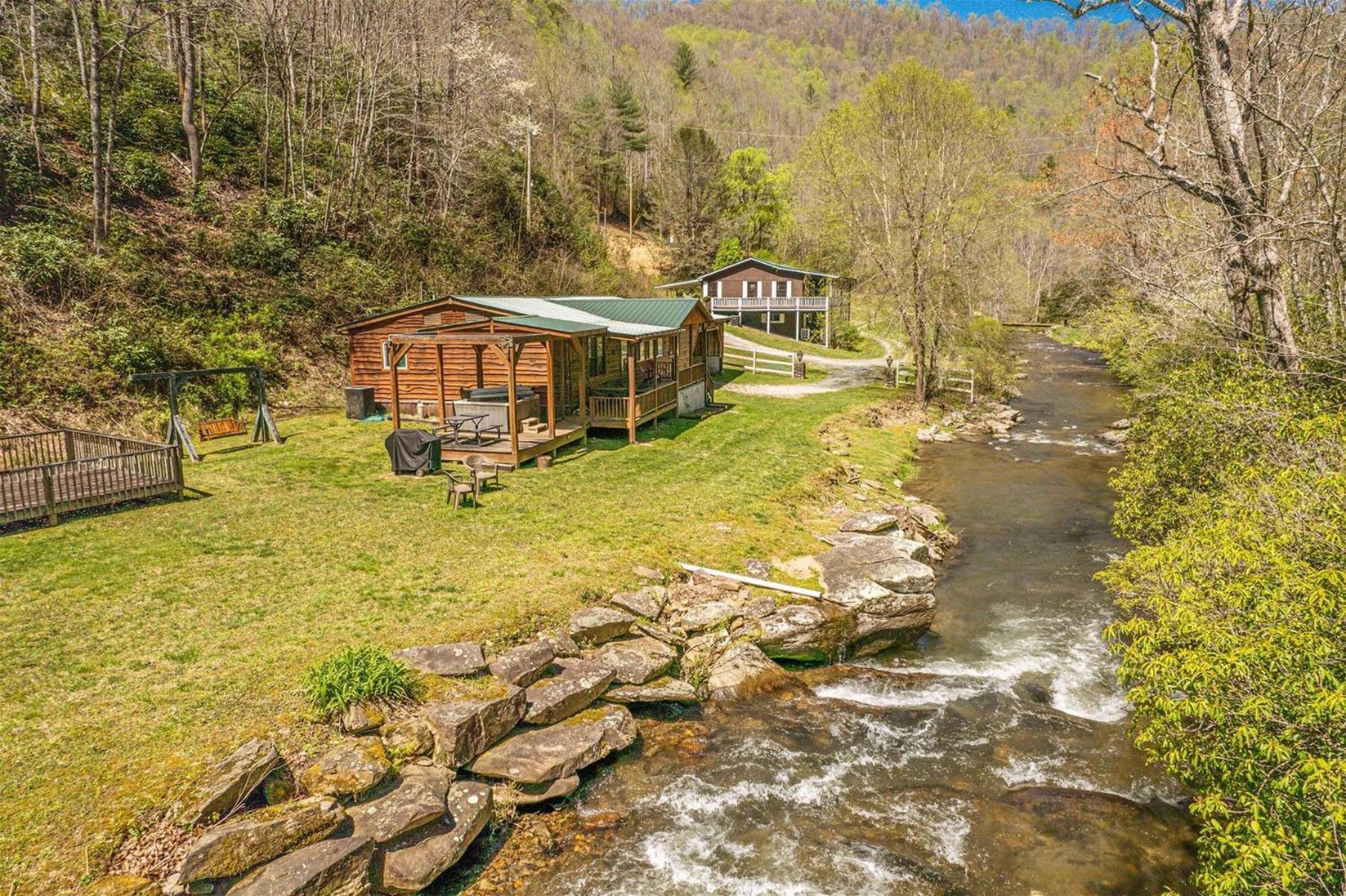 Waterfall Hideaway Villa Bryson City Eksteriør bilde