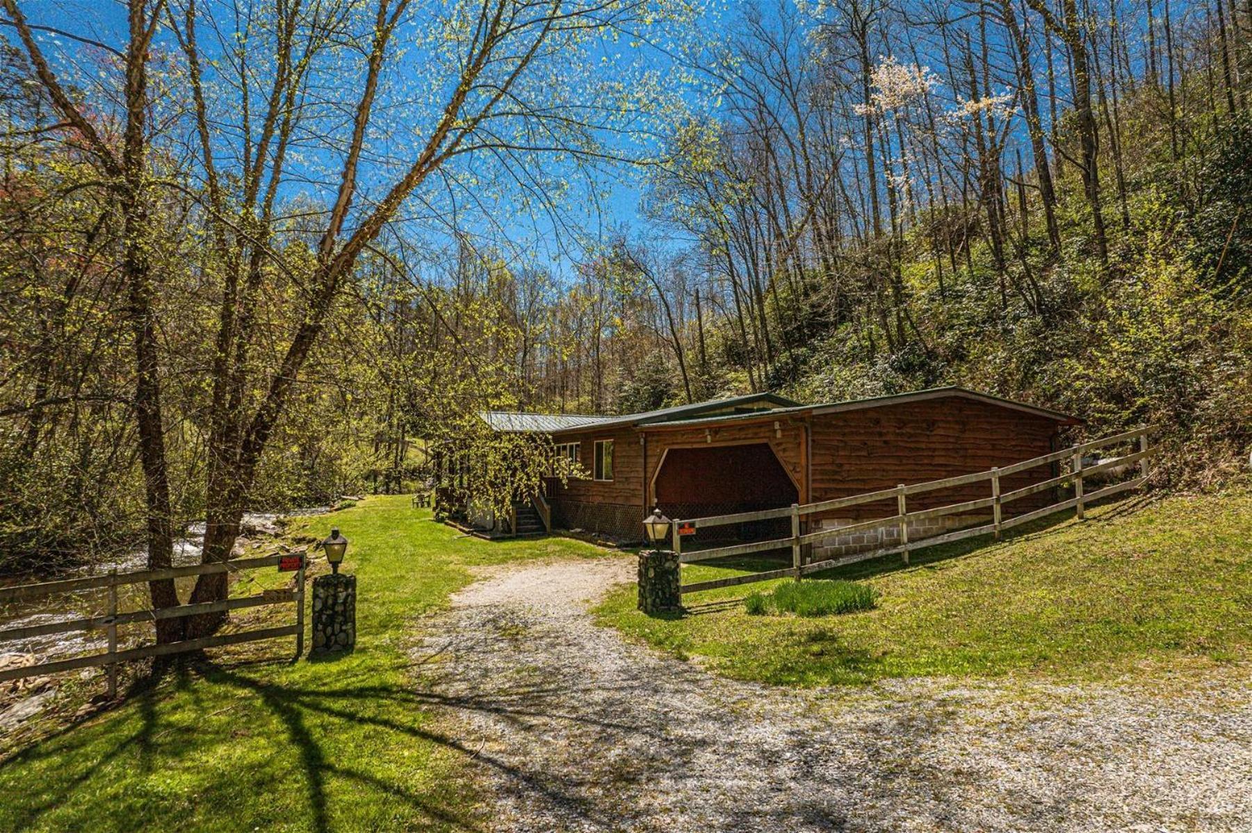 Waterfall Hideaway Villa Bryson City Eksteriør bilde